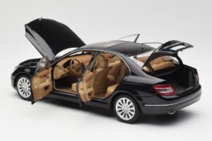 Mercedes C-Class W204 Obsidian Čierny AUTOart 1:18 B66962365 Kov – obrázok 5 z 8