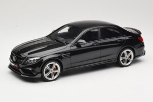 Mercedes C-Class W205 Brabus 650 Čierny GT Spirit 1:18 GT132 Živica