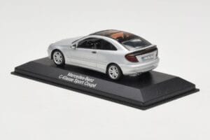 Mercedes C-Class W203 Sport Coupe Strieborný Minichamps 1:43 B66961916 Kov – obrázok 3 z 4