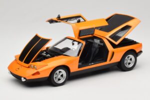 Mercedes C111 II White Autumn Metallic Norev 1:18 183050 Kov – obrázok 2 z 10