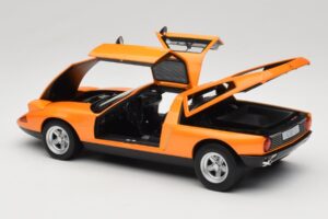 Mercedes C111 II White Autumn Metallic Norev 1:18 183050 Kov – obrázok 5 z 10