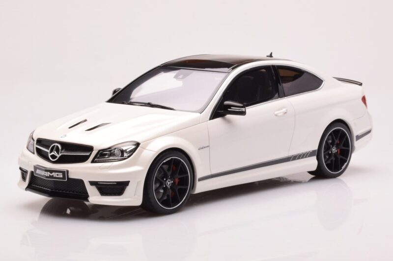 Mercedes AMG C63 W204 Edition 507 Biely GT Spirit 1:18 GT899 Živica