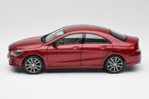 Mercedes CLA C117 Designo Patagonia Červený Metalíza Norev 1:18 B66960131 Kov – obrázok 4 z 8
