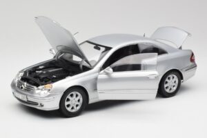 Mercedes CLK 500 C209 Strieborný Kyosho 1:18 B66962144 Kov – obrázok 2 z 8