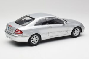 Mercedes CLK 500 C209 Strieborný Kyosho 1:18 B66962144 Kov – obrázok 3 z 8