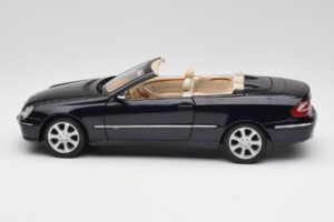 Mercedes CLK 500 W209 Kabriolet Tmavo Modrý Metalíza Kyosho 1:18 B66962174 Kov – obrázok 5 z 9