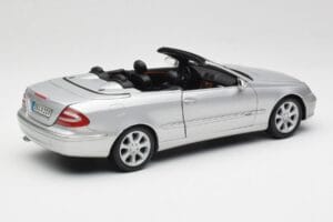Mercedes CLK 500 Kabriolet Elegance A209 Strieborný Kyosho 1:18 B66962172 Kov – obrázok 3 z 8