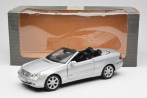 Mercedes CLK 500 Kabriolet Elegance A209 Strieborný Kyosho 1:18 B66962172 Kov – obrázok 8 z 8