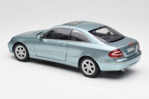 Mercedes CLK 500 W209 Svetlo Modrý Metalíza Kyosho 1:18 B66962192 Kov – obrázok 7 z 8