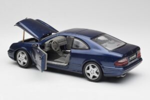 Mercedes CLK 55 AMG C209 Modrý Metalický Anson 1:18 30343 Kov – obrázok 5 z 8
