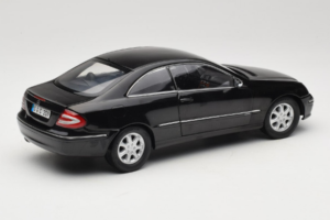 Mercedes CLK C209 Black Metallic Kyosho 1:18 B66962149 Kov – obrázok 3 z 8
