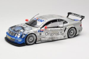 Mercedes CLK DTM #18 Persson Motorsport M. Tiemann DTM 2000 Maisto 1:18 538888 Kov – obrázok 2 z 8