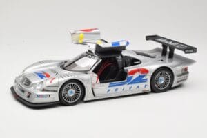 Mercedes CLK LM GT1 #1 AMG Mercedes K. Ludwig / R. Zonta FIA GT Championship 1998 Maisto 1:18 56053 Kov – obrázok 2 z 8