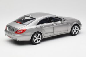 Mercedes CLS C218 Designo Alubeam Titanium Norev 1:18 B66961298 Kov – obrázok 3 z 8