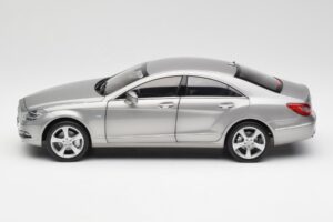 Mercedes CLS C218 Designo Alubeam Titanium Norev 1:18 B66961298 Kov – obrázok 4 z 8