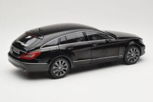 Mercedes CLS Shooting Brake X218 Obsidian Black Norev 1:18 B66960115 Kov – obrázok 3 z 8