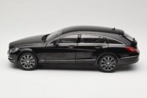 Mercedes CLS Shooting Brake X218 Obsidian Black Norev 1:18 B66960115 Kov – obrázok 4 z 8