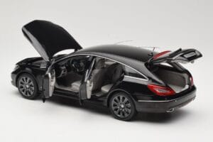 Mercedes CLS Shooting Brake X218 Obsidian Black Norev 1:18 B66960115 Kov – obrázok 5 z 8
