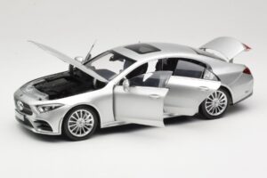Mercedes CLS C257 Strieborný Norev 1:18 183489 Kov – obrázok 2 z 8