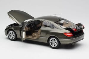 Mercedes E-Class Coupe C207 Titanite Šedý Metalíza Minichamps 1:18 B66962419 Kov – obrázok 5 z 8