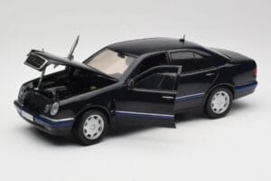Mercedes E-Class W210 E320 Čierny Sun Star 1:18 1151 Kov – obrázok 2 z 8