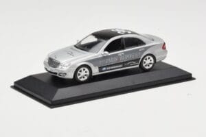 Mercedes E-Class W211 #36 Paris-Beijing 2006 Replacement Box Minichamps 1:43 B66962270-R Kov – obrázok 2 z 4
