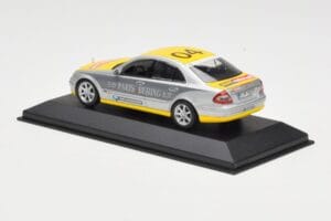 Mercedes E-Class W211 #4 Team ADAC Paris-Beijing 2006 Replacement Box Minichamps 1:43 B66962260-R Kov – obrázok 3 z 4