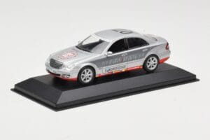 Mercedes E-Class W211 #7 Team AutoBild Paris-Beijing 2006 Replacement Box Minichamps 1:43 MB001 Kov – obrázok 2 z 4