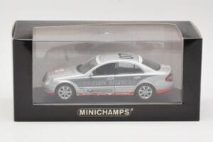 Mercedes E-Class W211 #7 Team AutoBild Paris-Beijing 2006 Replacement Box Minichamps 1:43 MB001 Kov – obrázok 4 z 4