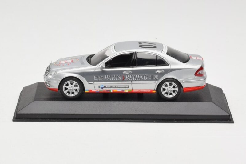 Mercedes E-Class W211 #7 Team AutoBild Paris-Beijing 2006 Replacement Box Minichamps 1:43 MB001 Kov