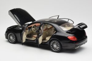 Mercedes E-Class W213 Obsidian Čierny iScale 1:18 B66960380 Kov – obrázok 5 z 8