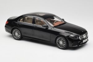 Mercedes E-Class W213 Obsidian Čierny iScale 1:18 B66960380 Kov – obrázok 6 z 8