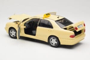 Mercedes E320 W210 Taxi Sun Star 1:18 1160 Kov – obrázok 5 z 8