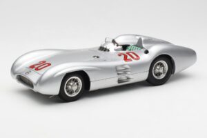 Mercedes W196 Streamliner #20 K. Kling French GP 1954 CMC 1:18 M-128B Kov