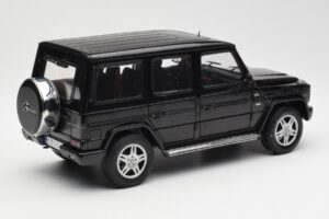 Mercedes G 500 W463 Čierny Dealer Edition AUTOart 1:18 B66962143 Kov – obrázok 3 z 8