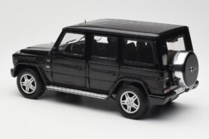 Mercedes G 500 W463 Čierny Dealer Edition AUTOart 1:18 B66962143 Kov – obrázok 7 z 8