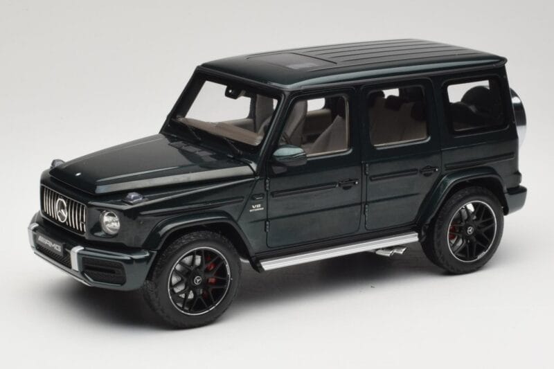 Mercedes G 63 AMG W463 Green Metallic Minichamps 1:18 110037066 Kov
