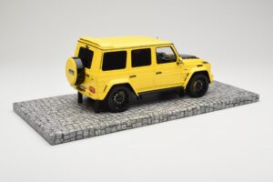 Mercedes Brabus 850 6.0 Widestar G63 W463 Electric Beam Yellow Minichamps 1:18 107032402 Kov – obrázok 2 z 6