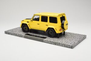 Mercedes Brabus 850 6.0 Widestar G63 W463 Electric Beam Yellow Minichamps 1:18 107032402 Kov – obrázok 5 z 6