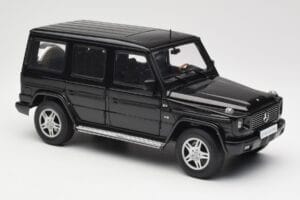 Mercedes G-Class G 500 W463 Smaragd Black Metallic AUTOart 1:18 76101 Kov – obrázok 6 z 8