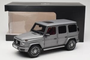 Mercedes G-Class G500 W463A Designo Platinum Magno Minichamps 1:18 B66960811 Kov – obrázok 8 z 8