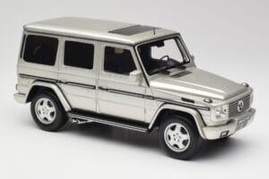 Mercedes G-Class G55 AMG W463 Iridium Strieborný Otto 1:18 OT1126 Živica – obrázok 4 z 6
