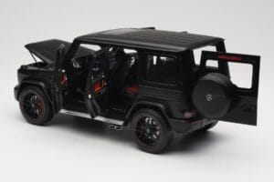 Mercedes G-Class G63 AMG W463A Matt Black Minichamps 1:18 110037064 Kov – obrázok 5 z 8