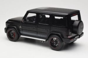 Mercedes G-Class G63 AMG W463A Matt Black Minichamps 1:18 110037064 Kov – obrázok 7 z 8