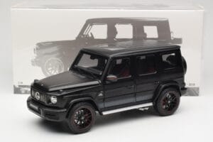 Mercedes G-Class G63 AMG W463A Matt Black Minichamps 1:18 110037064 Kov – obrázok 8 z 8