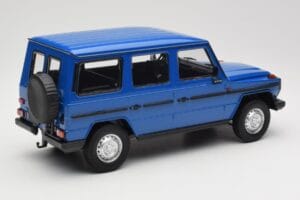 Mercedes G-Class W460 LWB Tmavomodrý Minichamps 1:18 155038100 Kov – obrázok 2 z 6