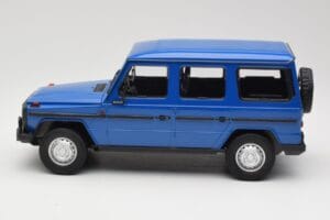 Mercedes G-Class W460 LWB Tmavomodrý Minichamps 1:18 155038100 Kov – obrázok 3 z 6