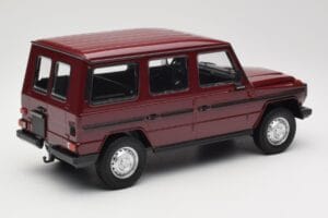 Mercedes G-Class W460 LWB Tmavočervený Minichamps 1:18 155038102 Kov – obrázok 2 z 6