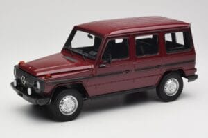 Mercedes G-Class W460 LWB Tmavočervený Minichamps 1:18 155038102 Kov