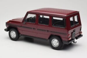 Mercedes G-Class W460 LWB Tmavočervený Minichamps 1:18 155038102 Kov – obrázok 5 z 6